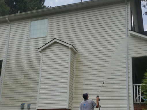 Vinyl Siding Cleaning using Pressure Washing In Indian Trail
